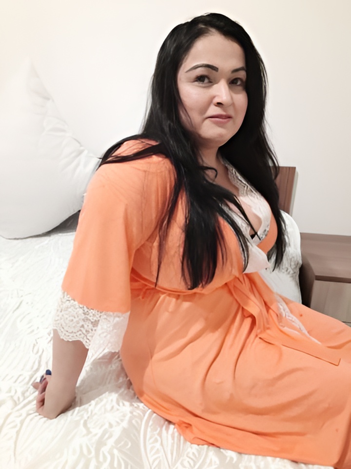 Лилия привлекательная девушка из Нижнего Новгорода цена от 10000 руб