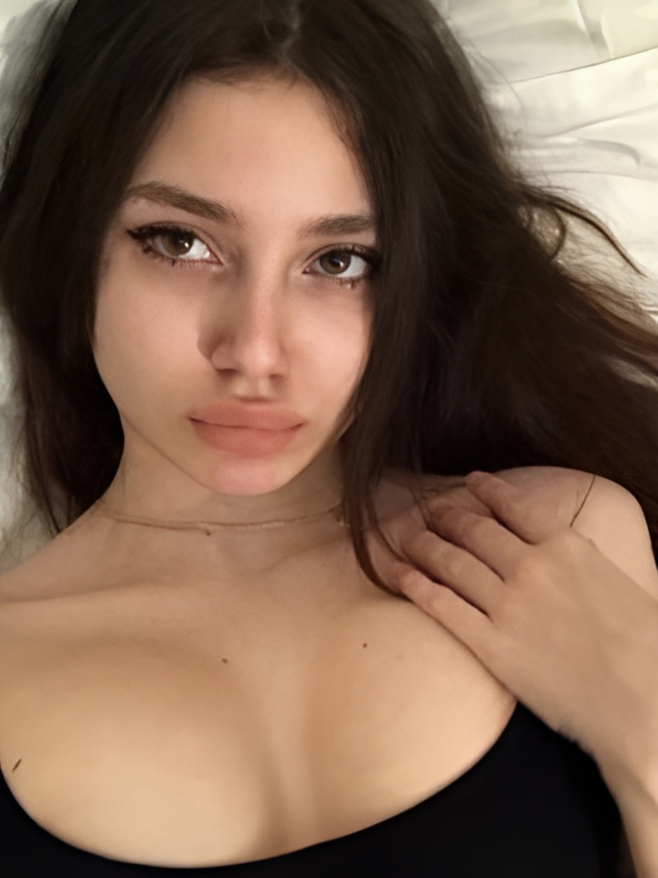 Милена привлекательная девушка из Нижнего Новгорода цена от 2500 руб