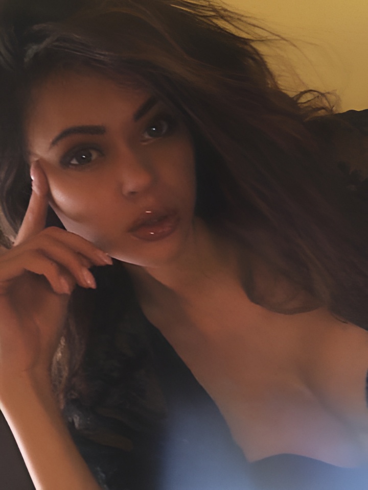 Зита привлекательная девушка из Нижнего Новгорода цена от 1500 руб