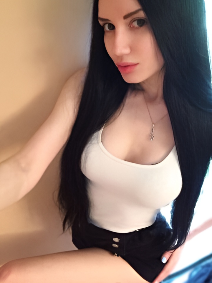 Зоя привлекательная девушка из Нижнего Новгорода цена от 5000 руб